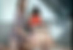 Loira madura bêbada transando com cachorro em vídeo de zoofilia